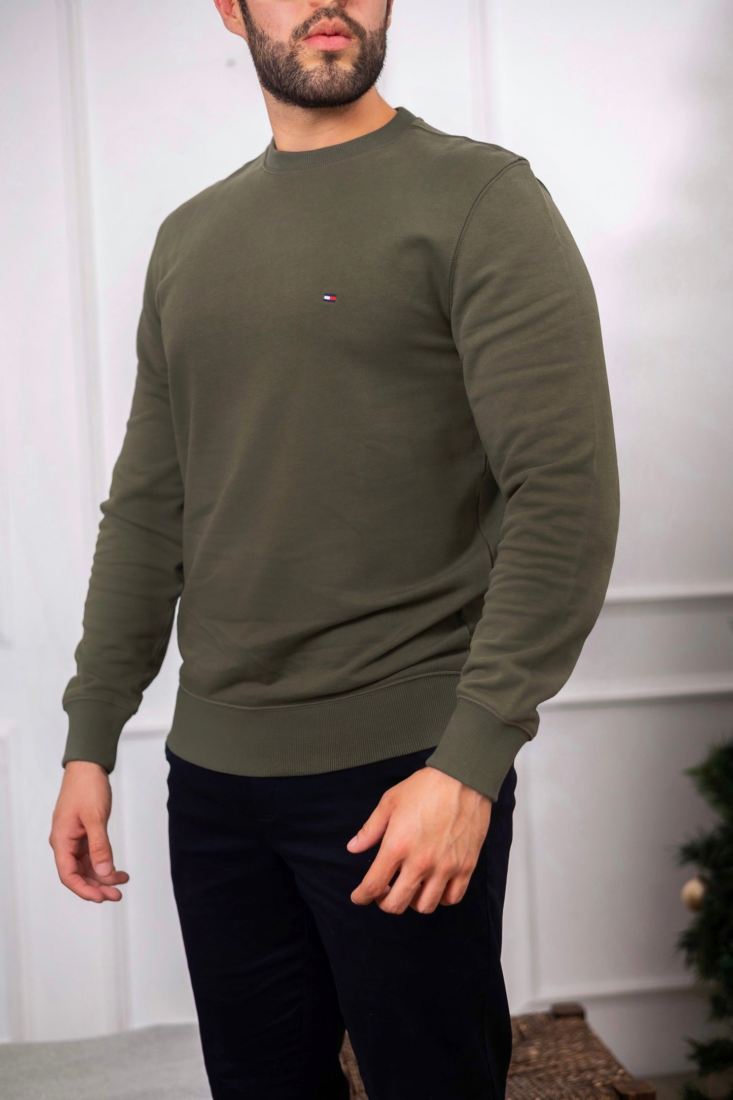 Tommy Sueter Essential Army