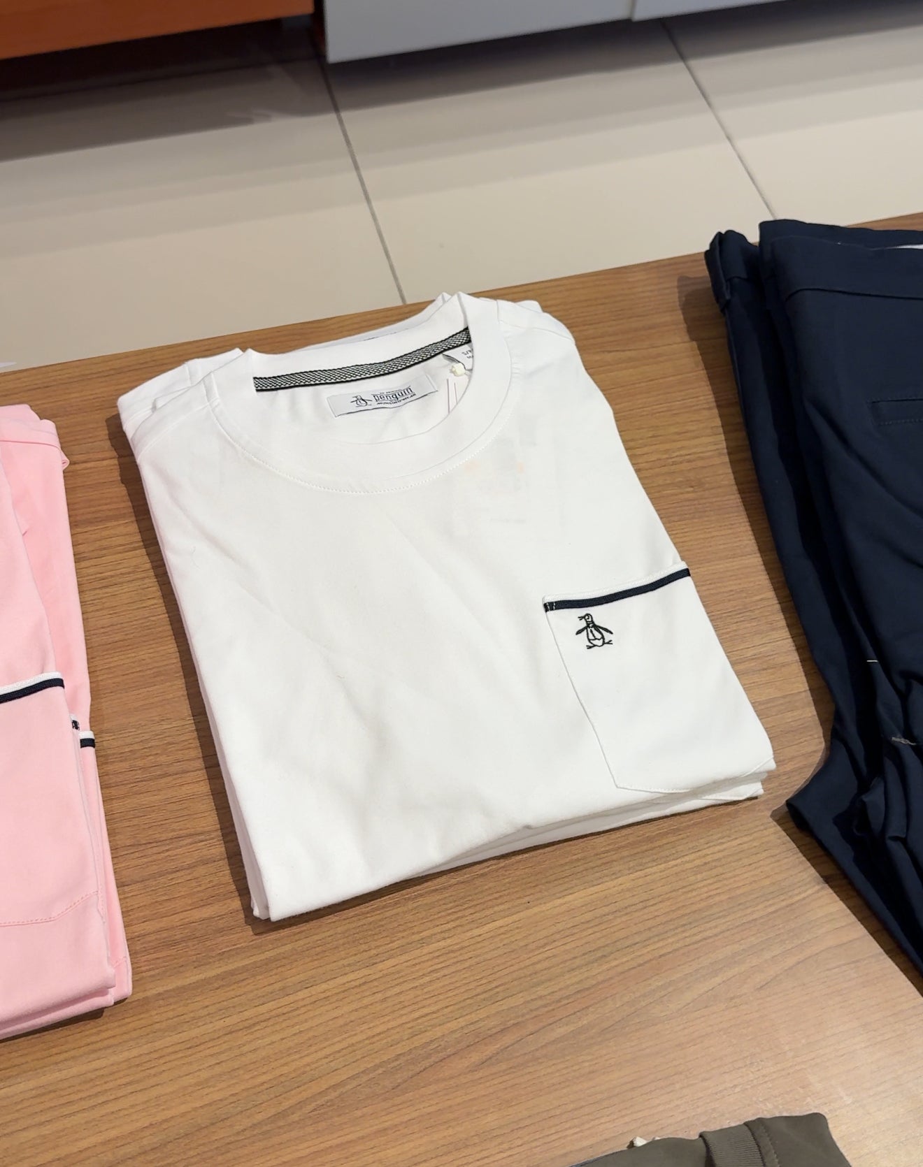 Penguin T-Shirt Pocket Moda Blanca