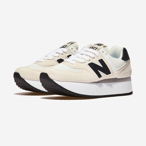 New Balance 574+ Suela alta blanco Crema / Negro