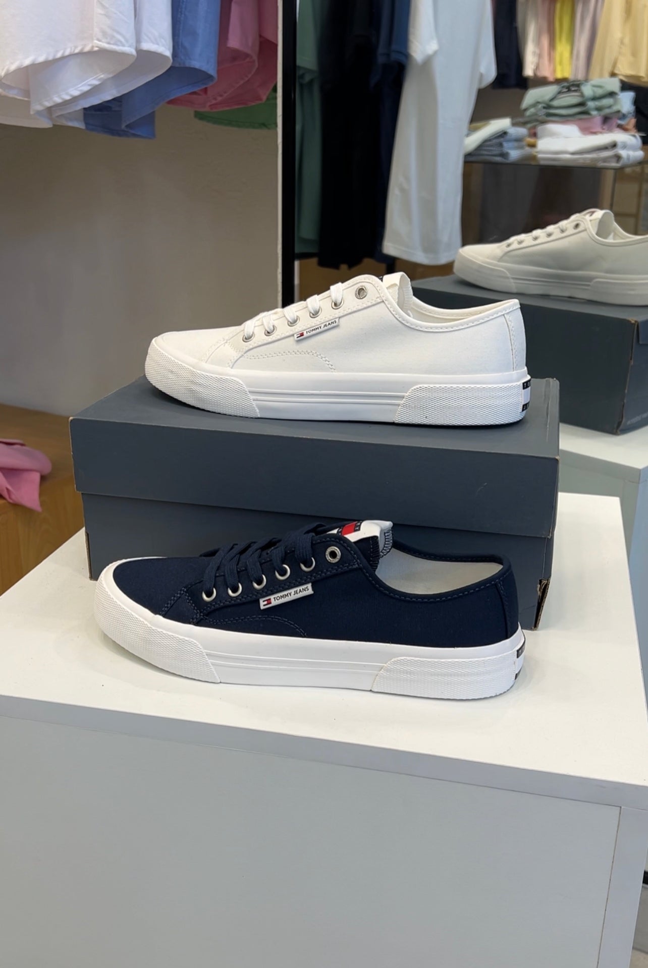 Tommy Sneaker Canva White Caballero