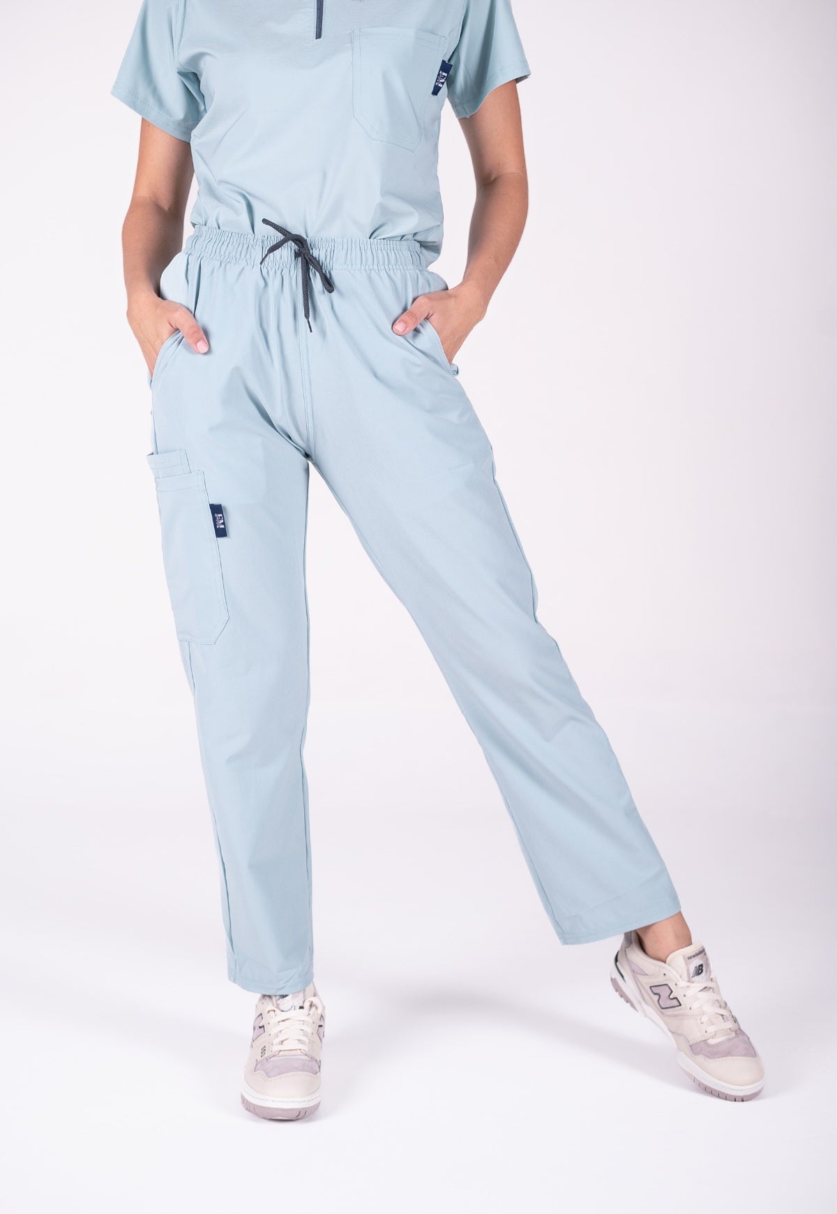 Uniforme dama MENTA