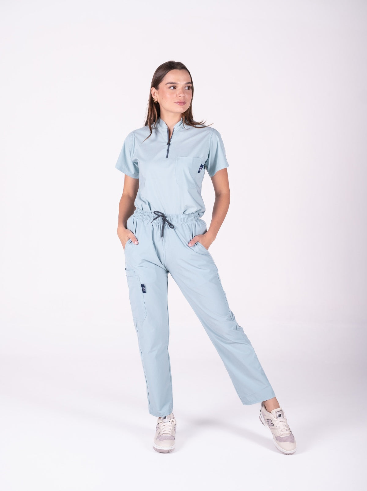 Uniforme dama MENTA
