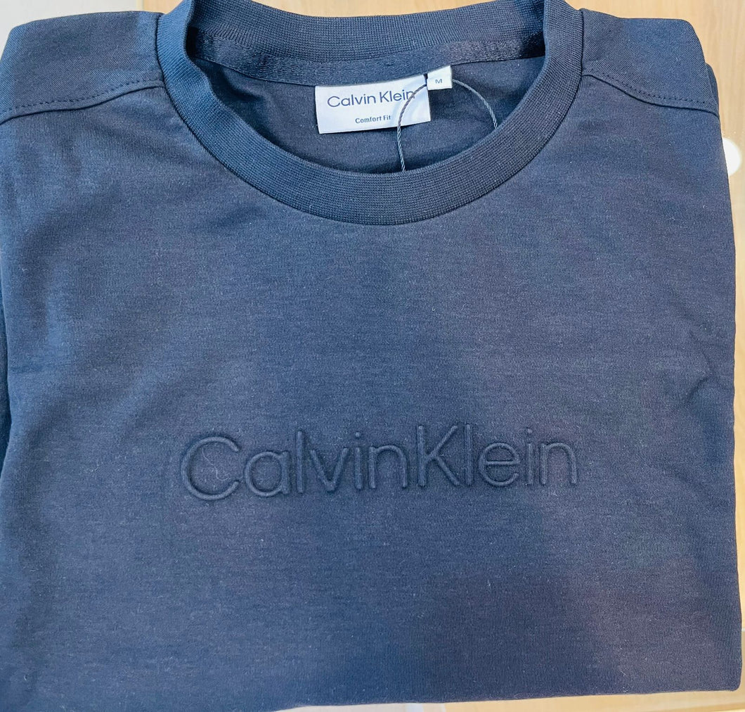 T-shirt Calvin Klein negra