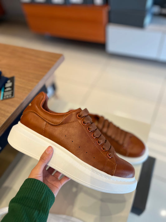 Alexander McQueen Sneaker Tan/White Sole