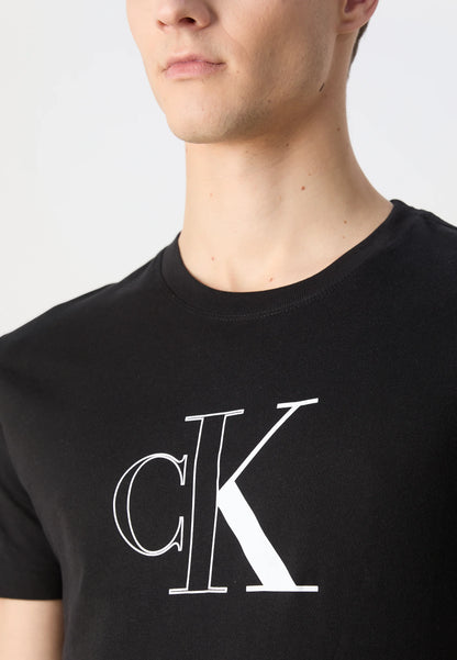 Black t-shirt Calvin Klein white logo