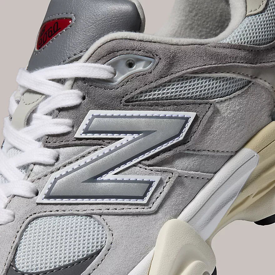 New Balance 9060 Gris