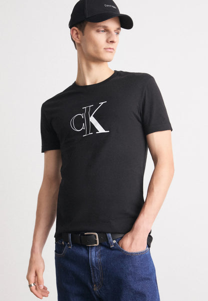 Black t-shirt Calvin Klein white logo