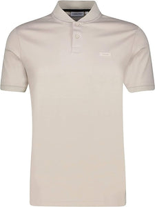 Cuello chino Calvin Klein café