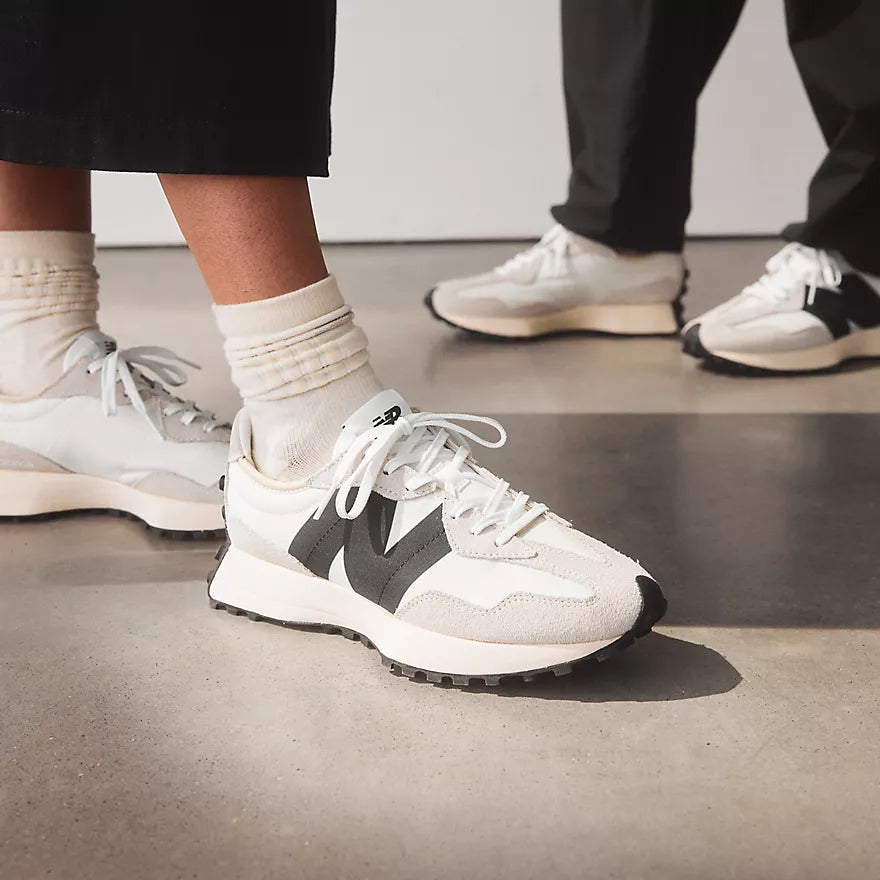 New Balance 327 Dama Blanco / Negro