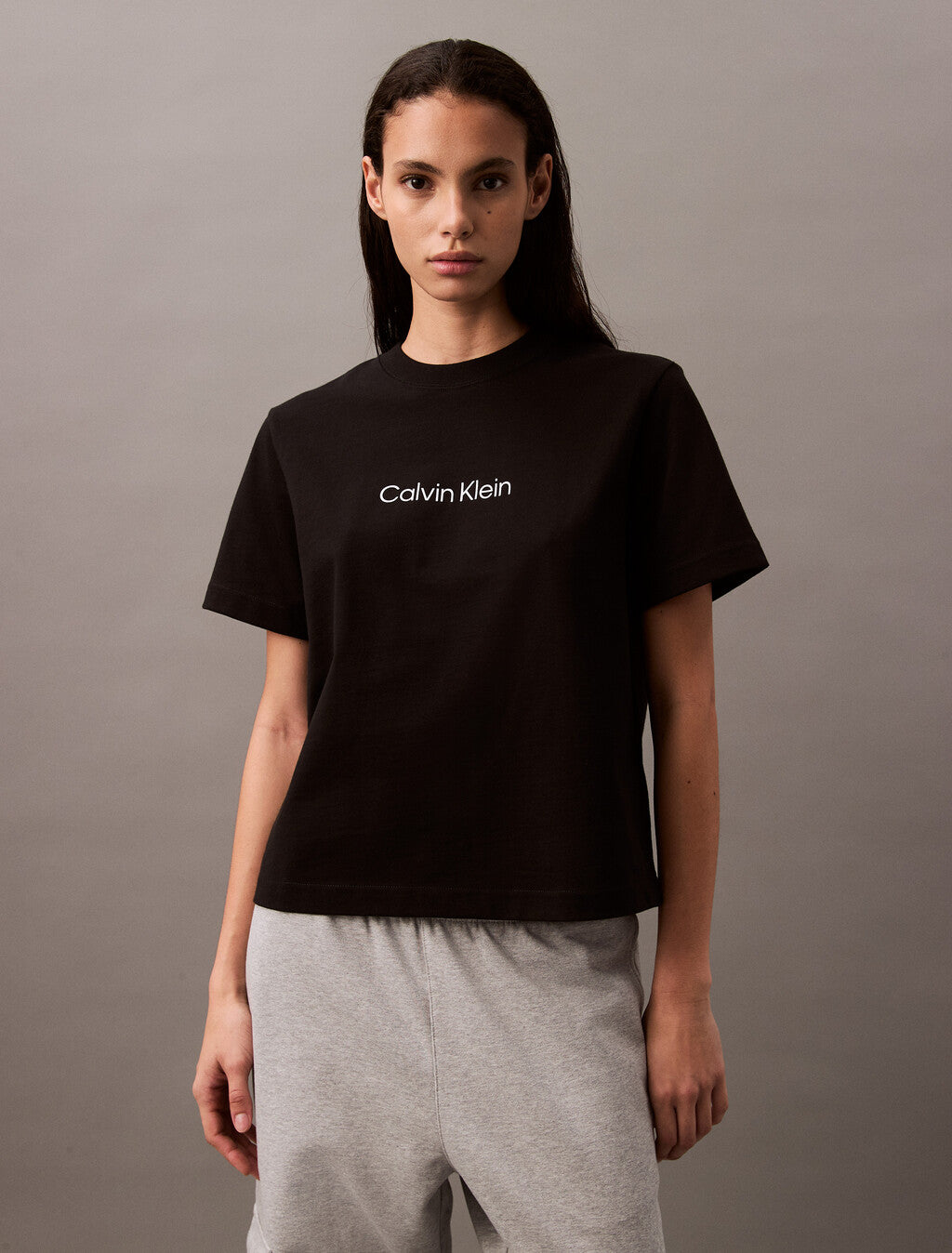 Calvin Klein T-Shirt Dama Relaxed Standard Logo Negra