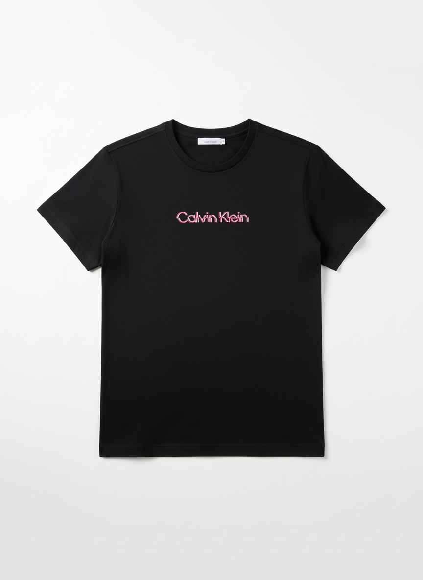 Calvin Klein T Shirt Negra Estampado Pecho