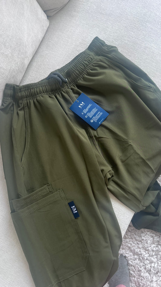 Uniforme dama VERDE MUSGO