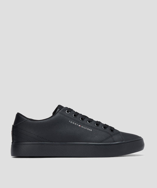 Sneaker Tommy Black Vulc Core Low